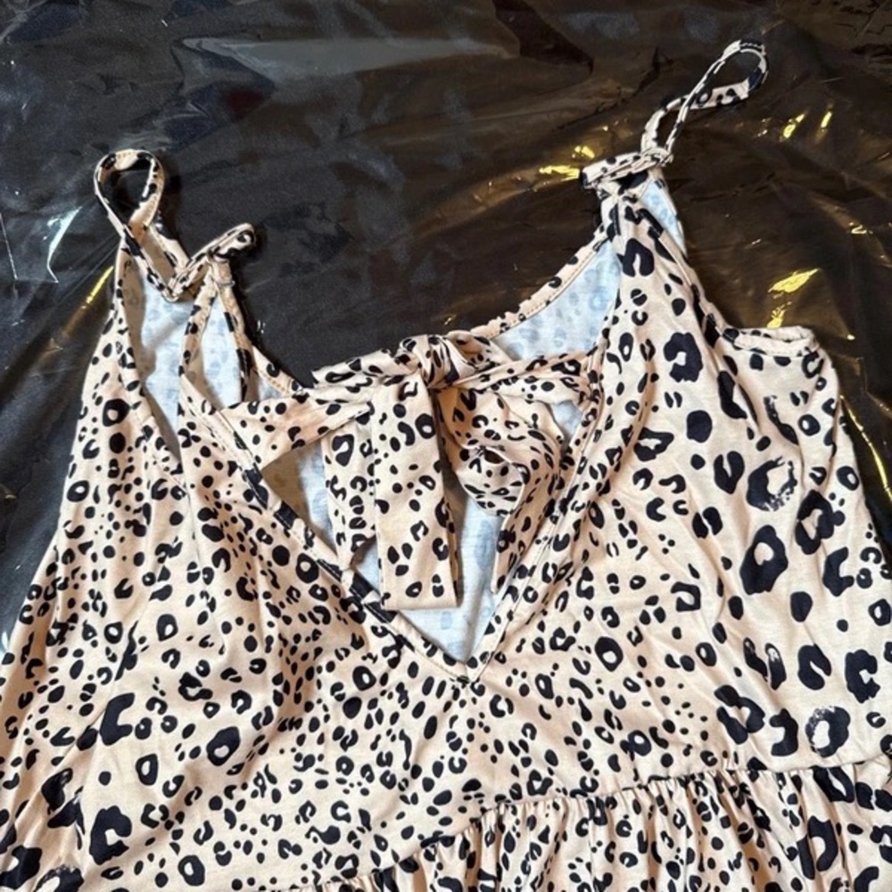 Sleeveless Tiered Leopard Print Dress - Beige & Black - Picture 3 of 4